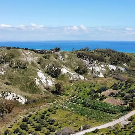 Ulivo A 900 Metri Dal Mare Santa Caterina Dello Ionio Marina